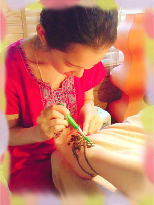 カーン江夏 未花(ボディアート)