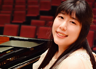 佐藤 晴香（ピアノ）