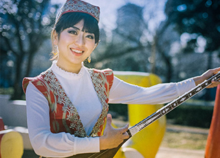 駒﨑 万集（ウズベキスタン音楽）